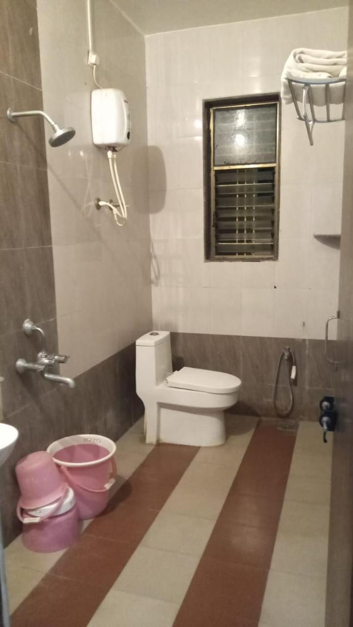 Hotel Swamiraj Indapur  Ngoại thất bức ảnh